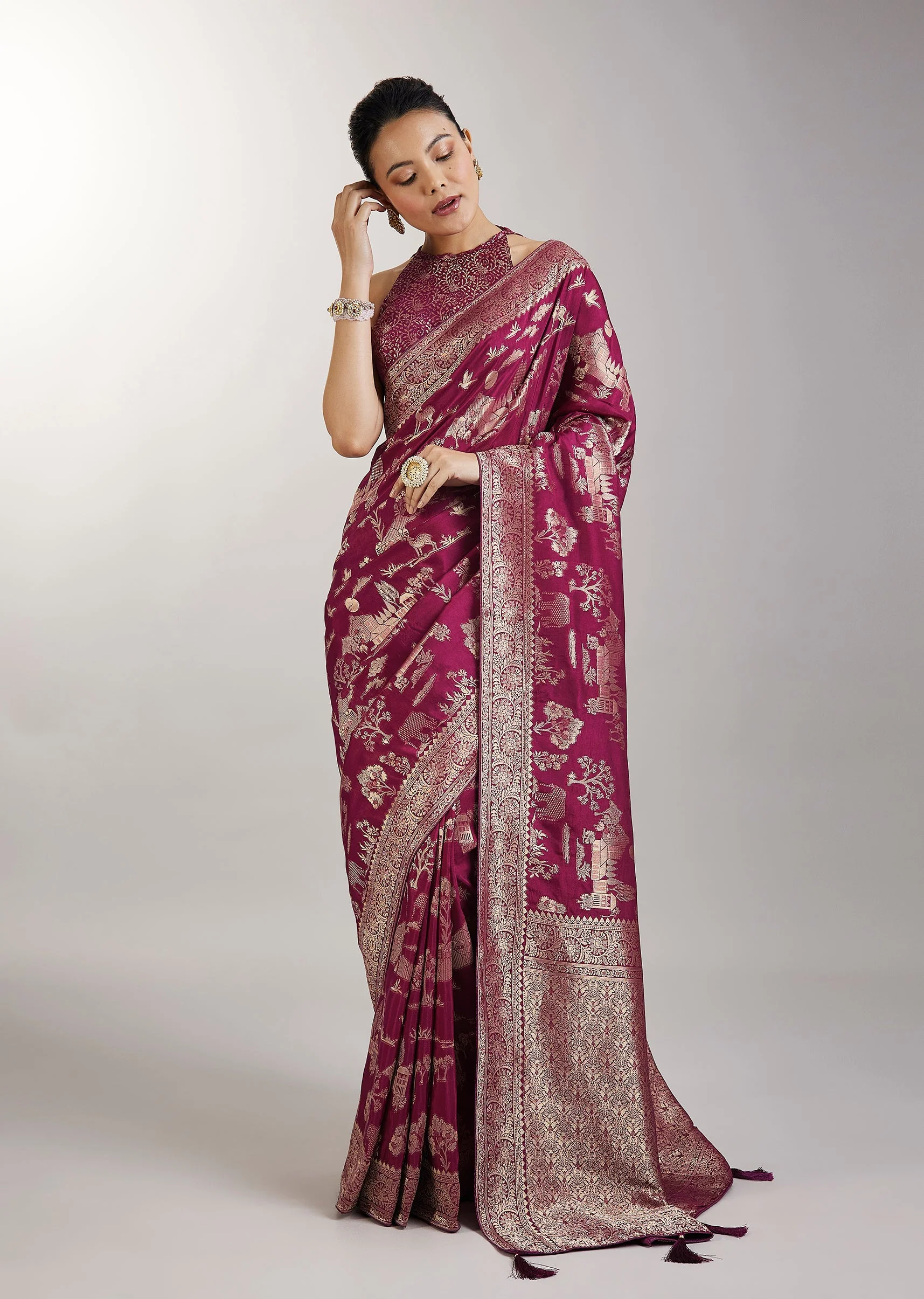 3009-wine-dola-silk-jungla-jaal-saree-1.webp Wine Dola Silk Jungla Jaal Saree