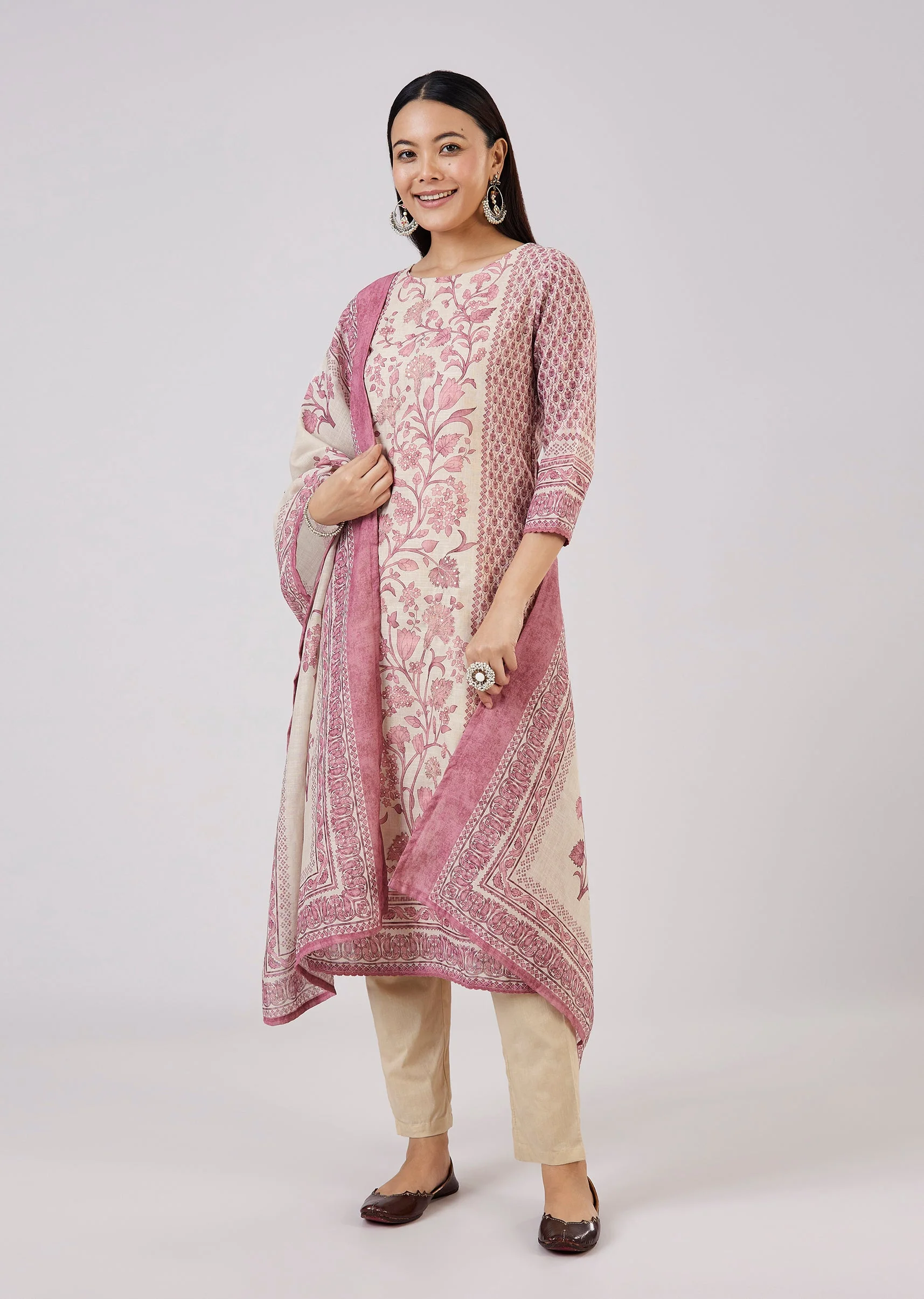 3132-pink-linen-kurta-set-with-embellished-work-1.webp Pink Linen Kurta Set With Embellished Work
