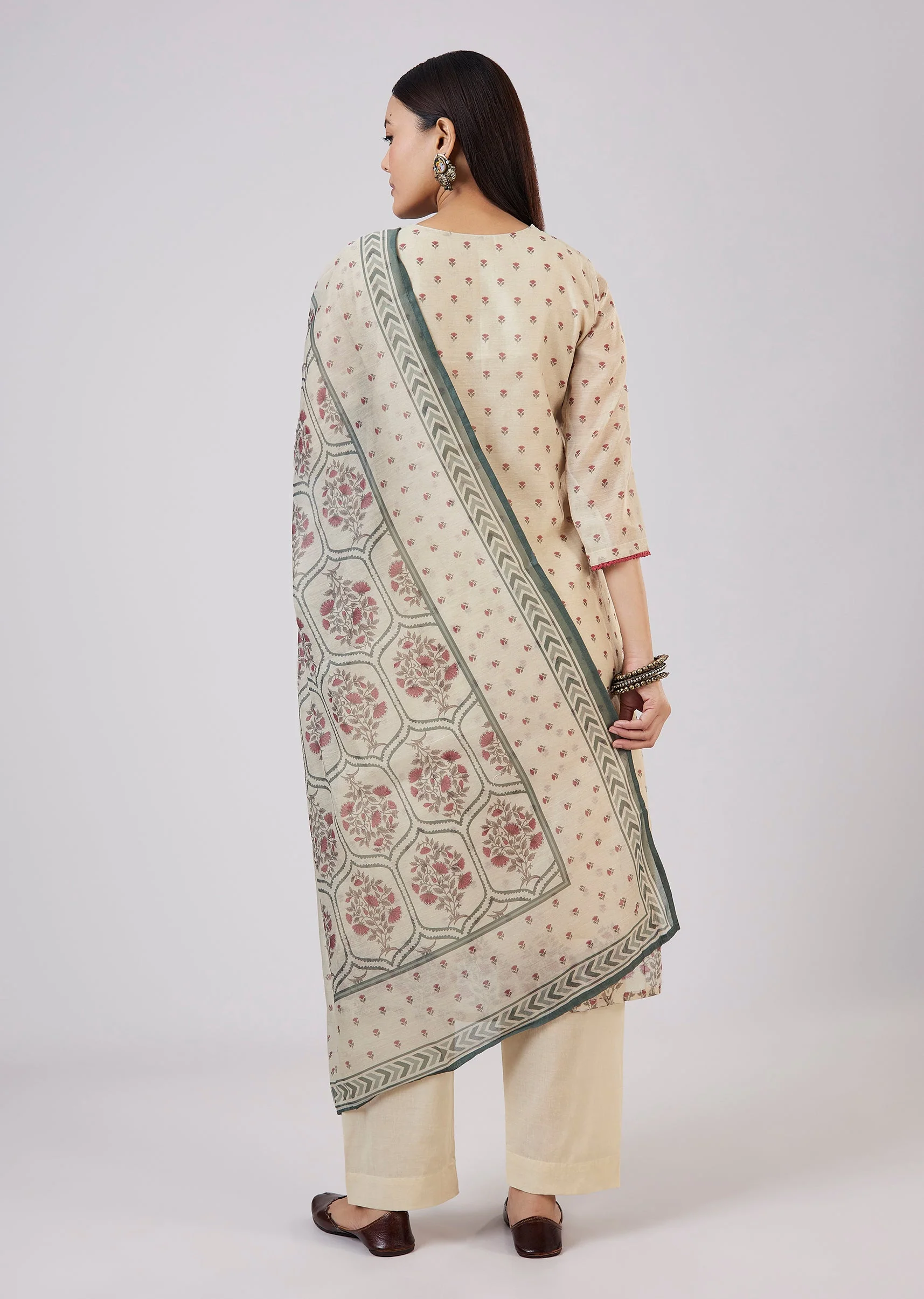 Maroon Chanderi Kurta Set with Zari And Mirror Work
