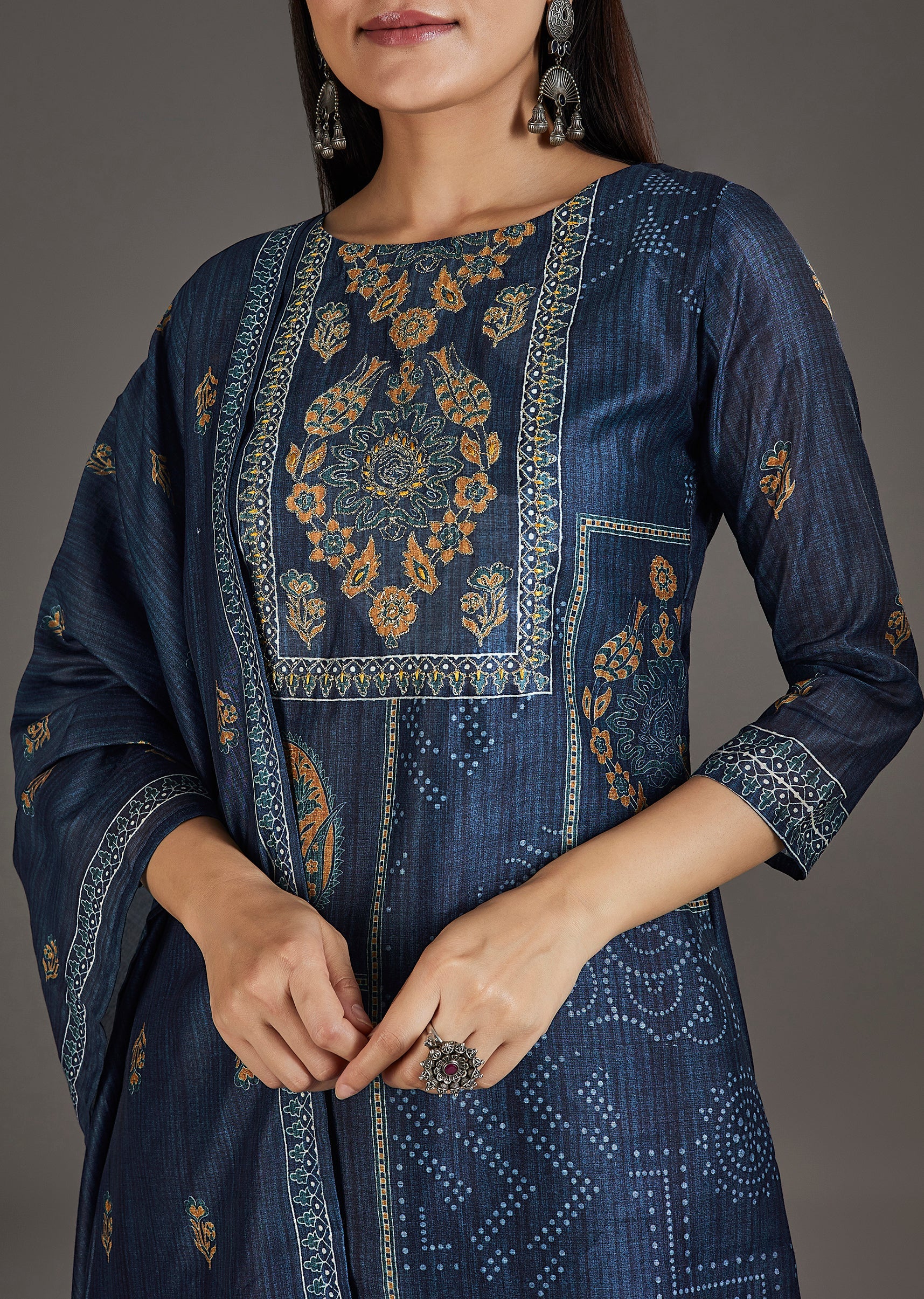 Navy Blue Chanderi Kurta Set With Zari Work