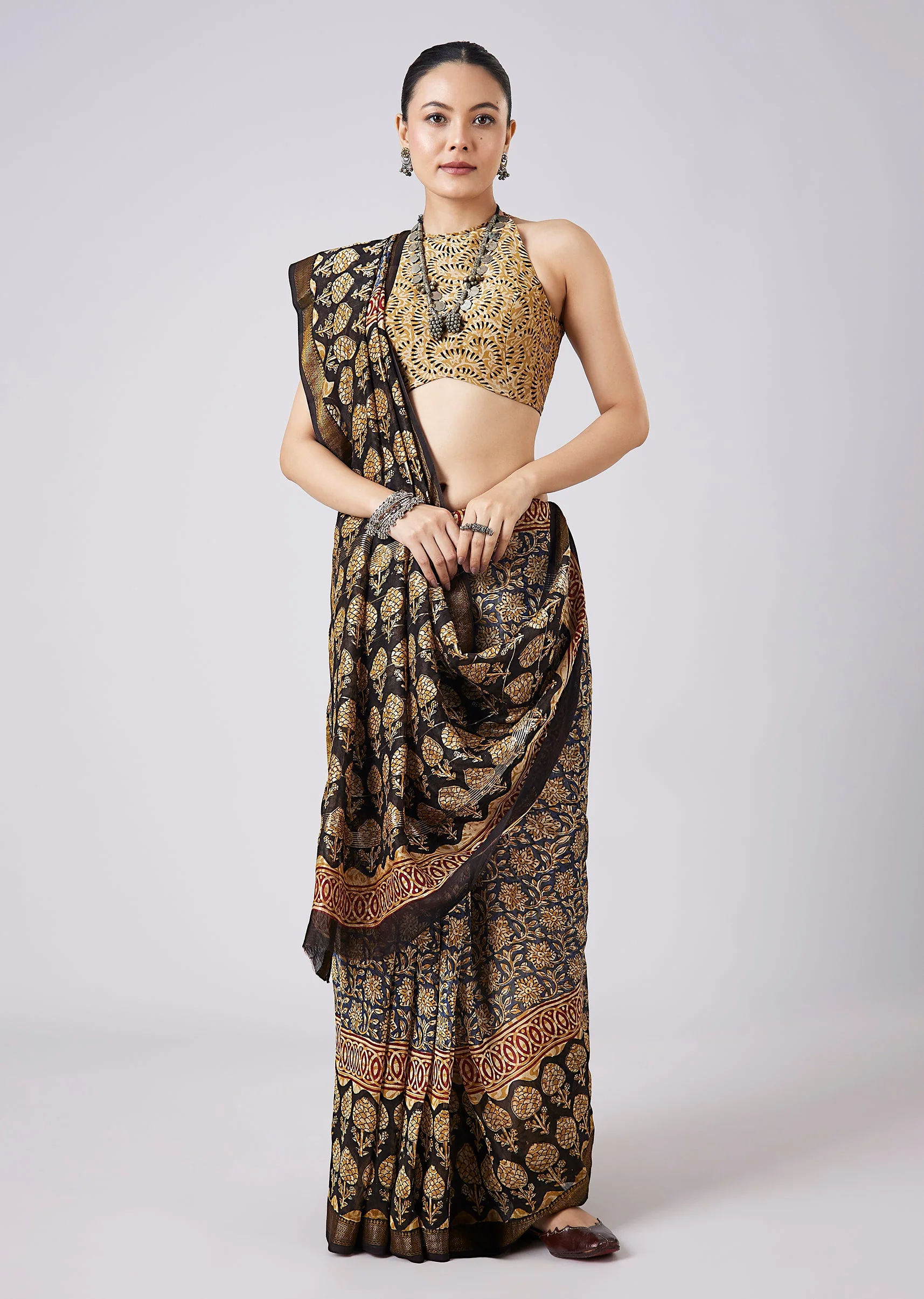 3495-black-block-printed-motif-saree-with-unstitched-blouse-1.webp Black Block Printed Motif Saree with Unstitched Blouse
