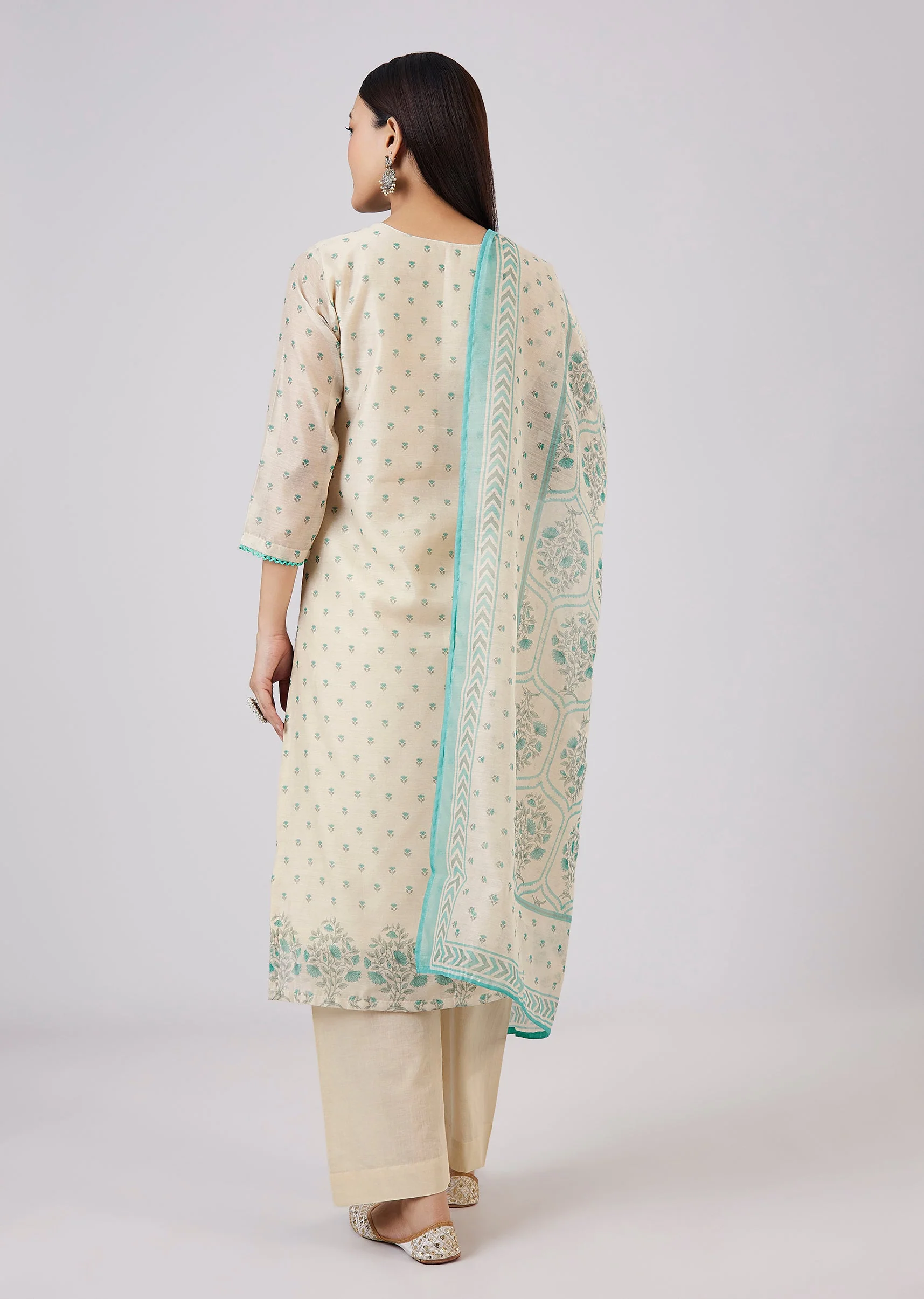Blue Chanderi Kurta Set With Zari And Sequins