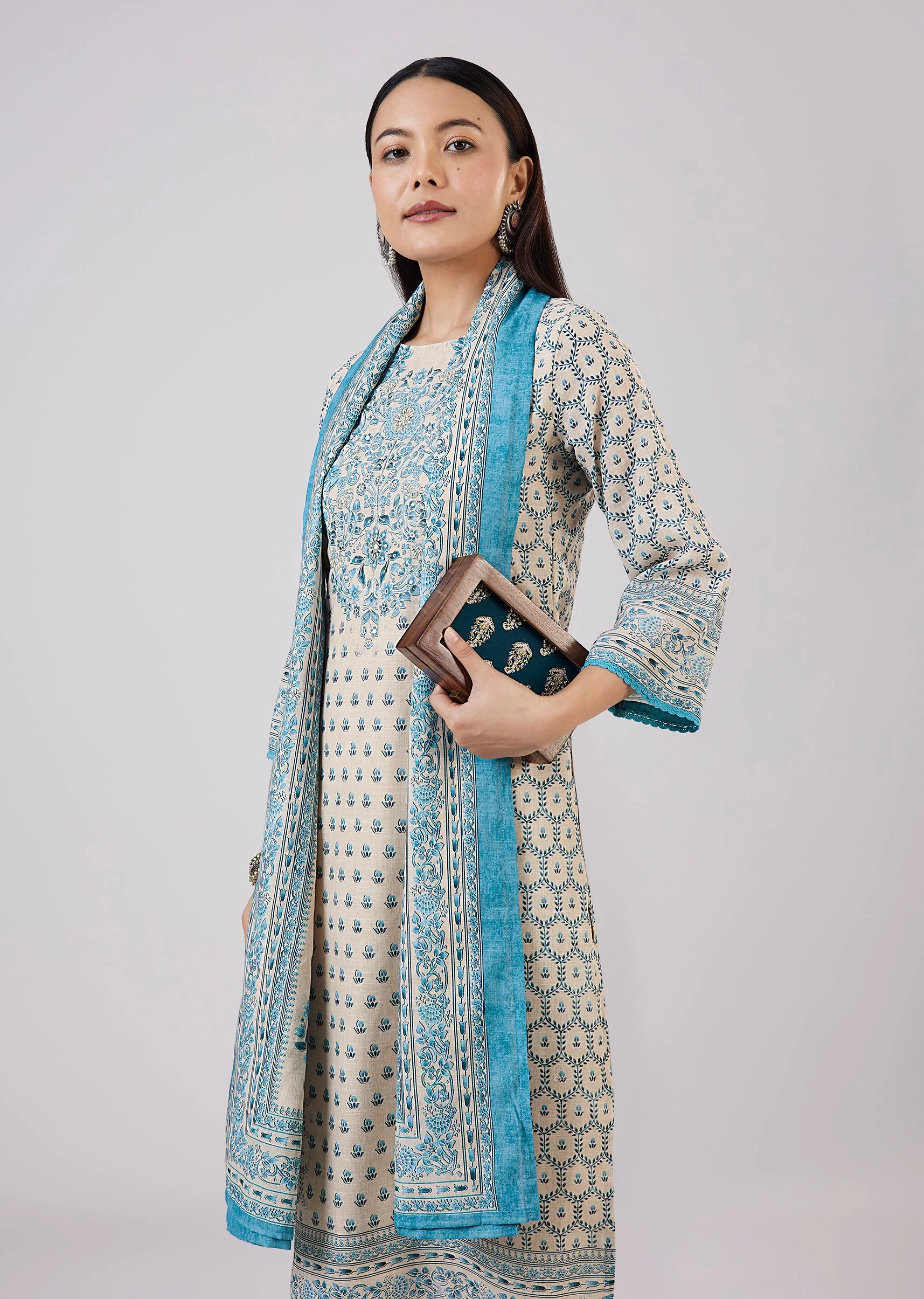 Blue Linen Kurta Set With Sequins And Thread Work