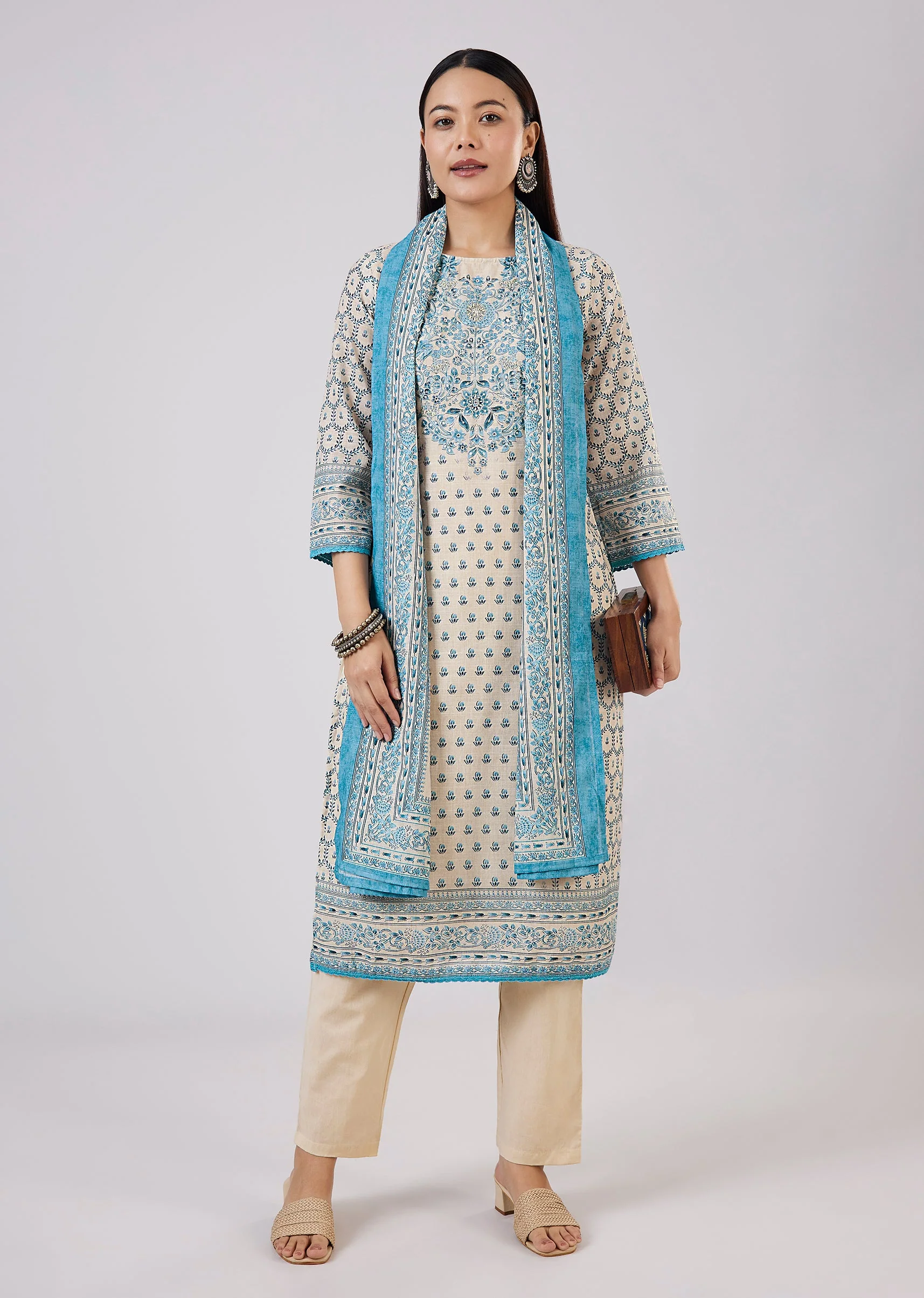 4753-xs-xs-variation-1.webp Blue Linen Kurta Set With Sequins And Thread Work