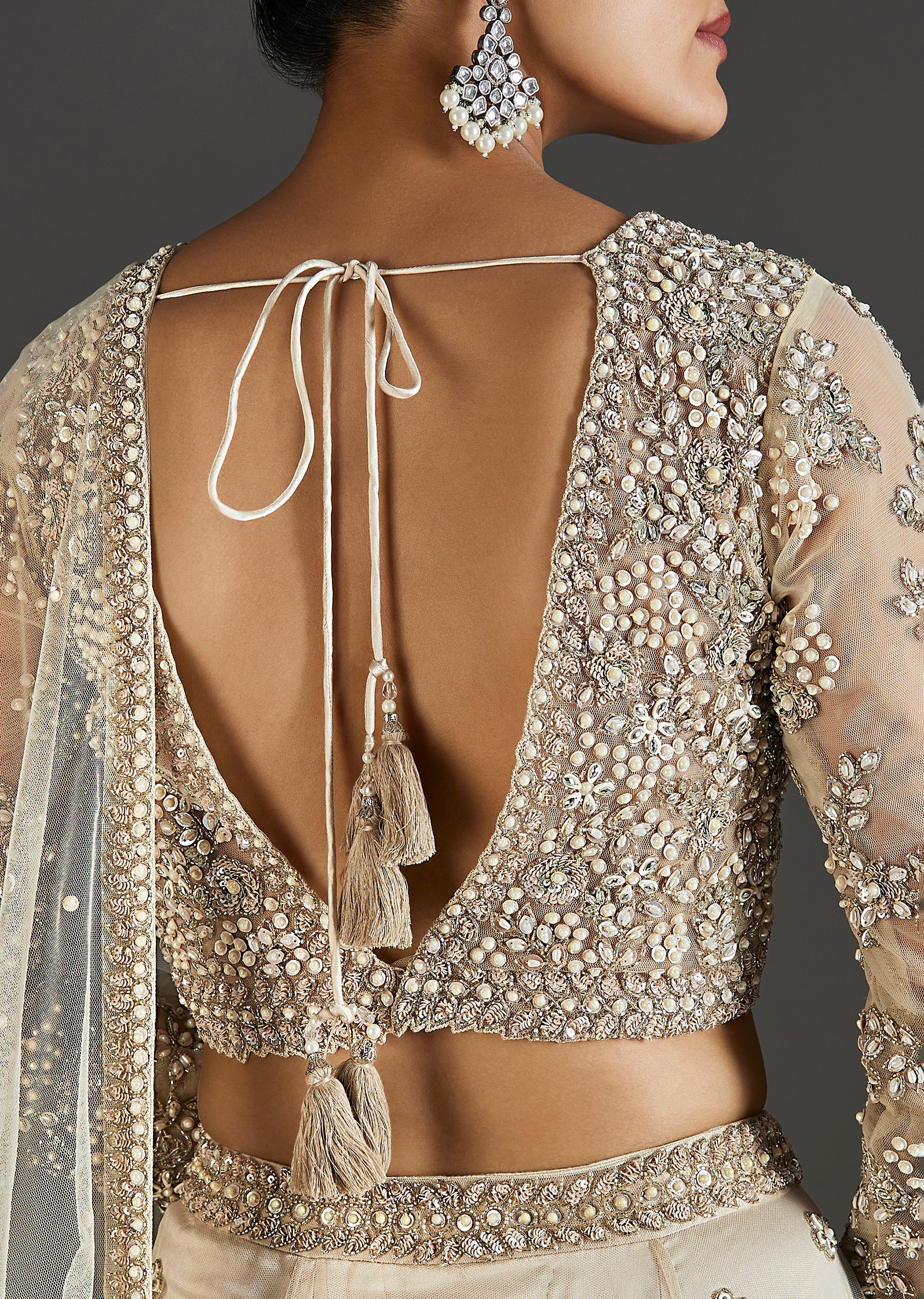 Off White Glamour With Modern Sparkle