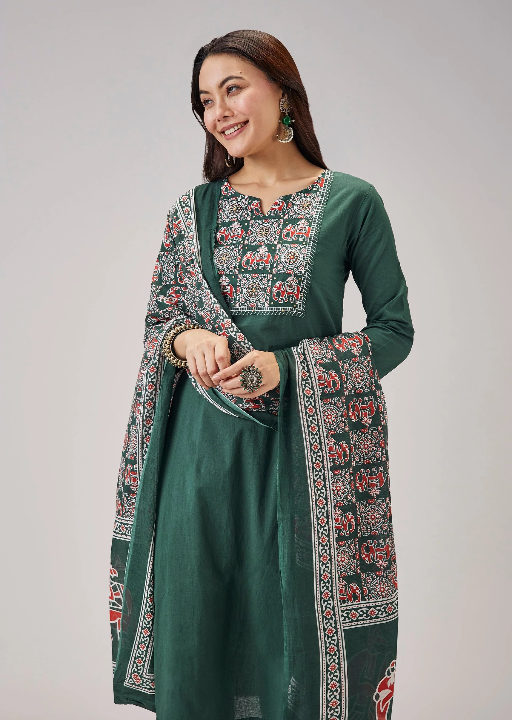 Green Bandhani Banarasi Dhoti Set And Gotta Work