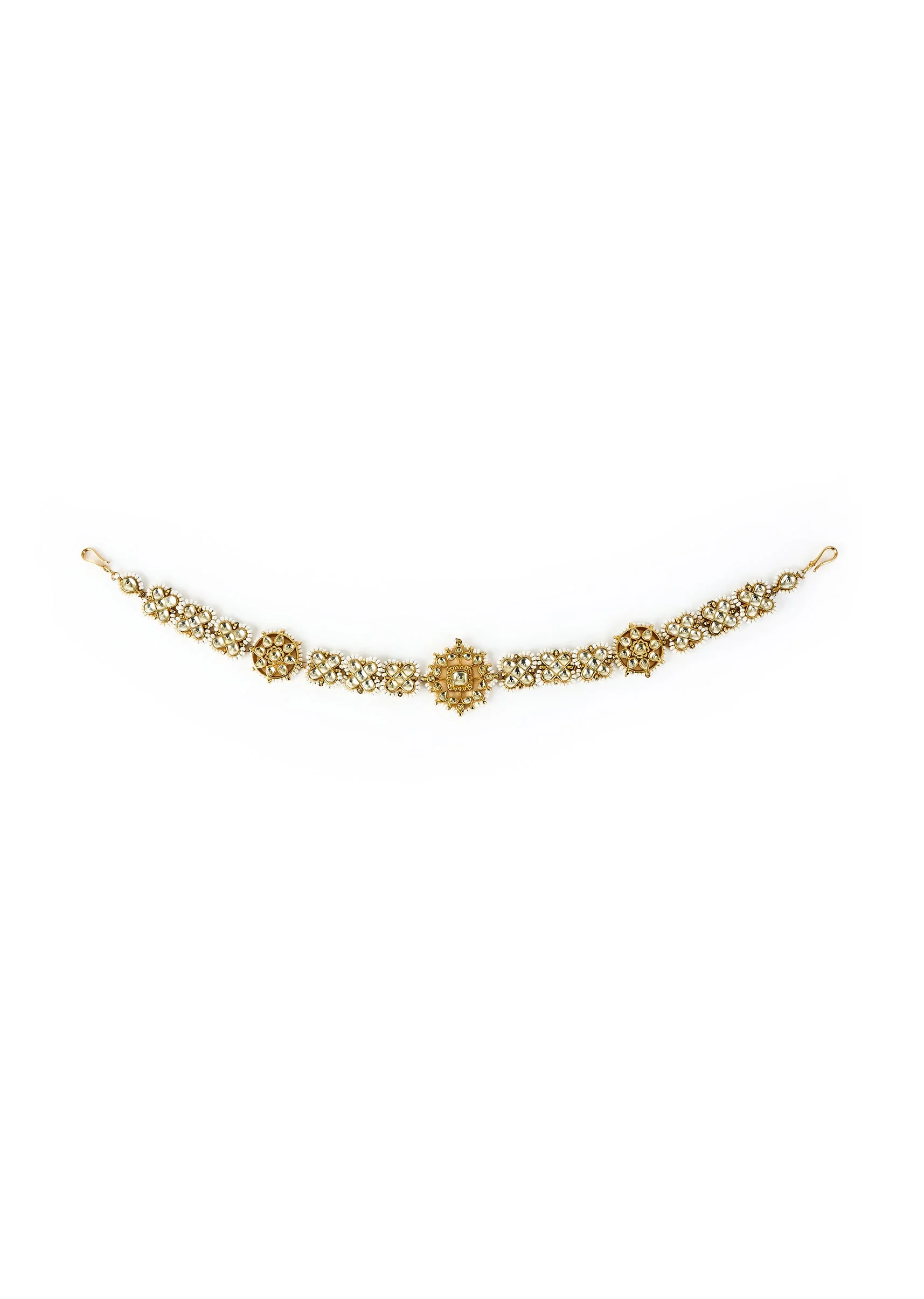 591-gold-plated-maathapatti-with-floral-motifs-and-pearl-embellishments-1.webp Gold Plated Maathapatti With Floral Motifs And Pearl Embellishments