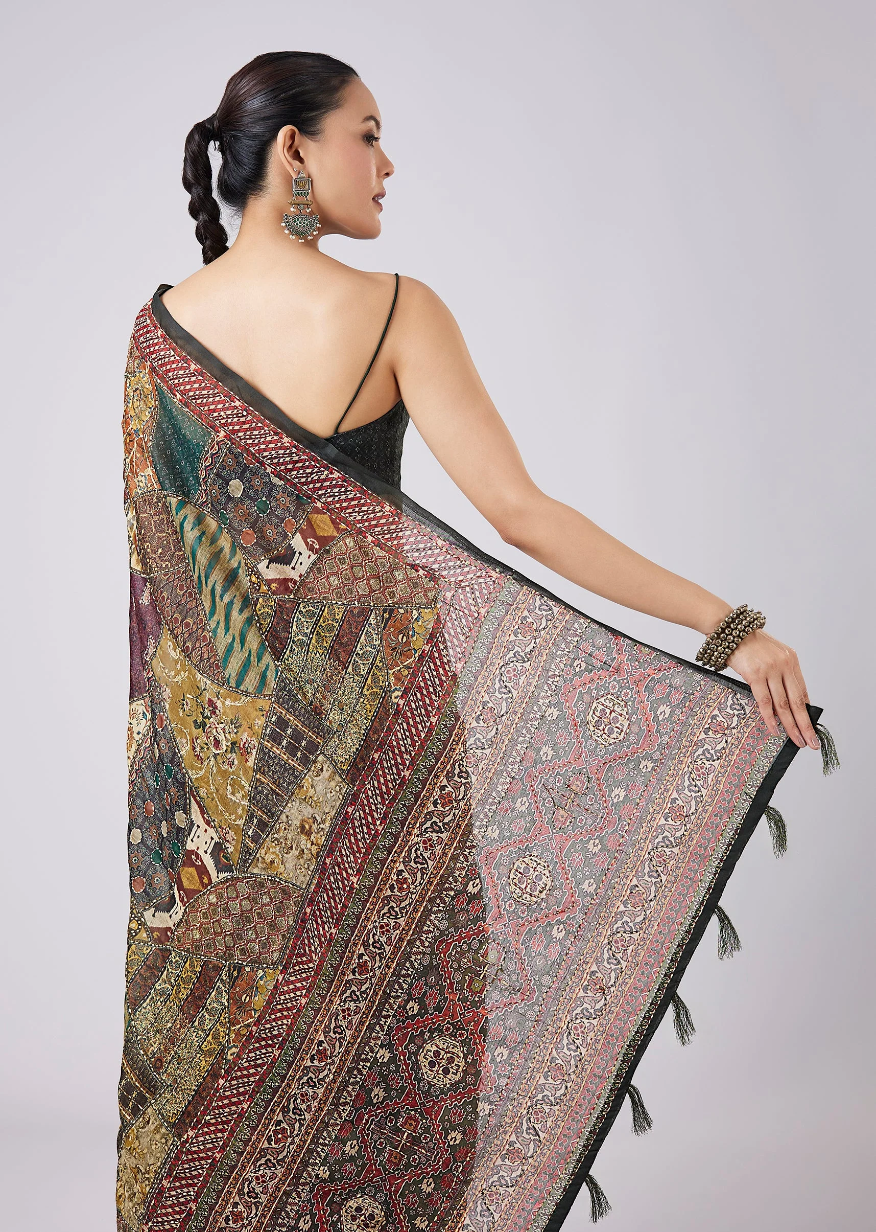 Green Tassel Block Printed Saree with Unstitched Blouse