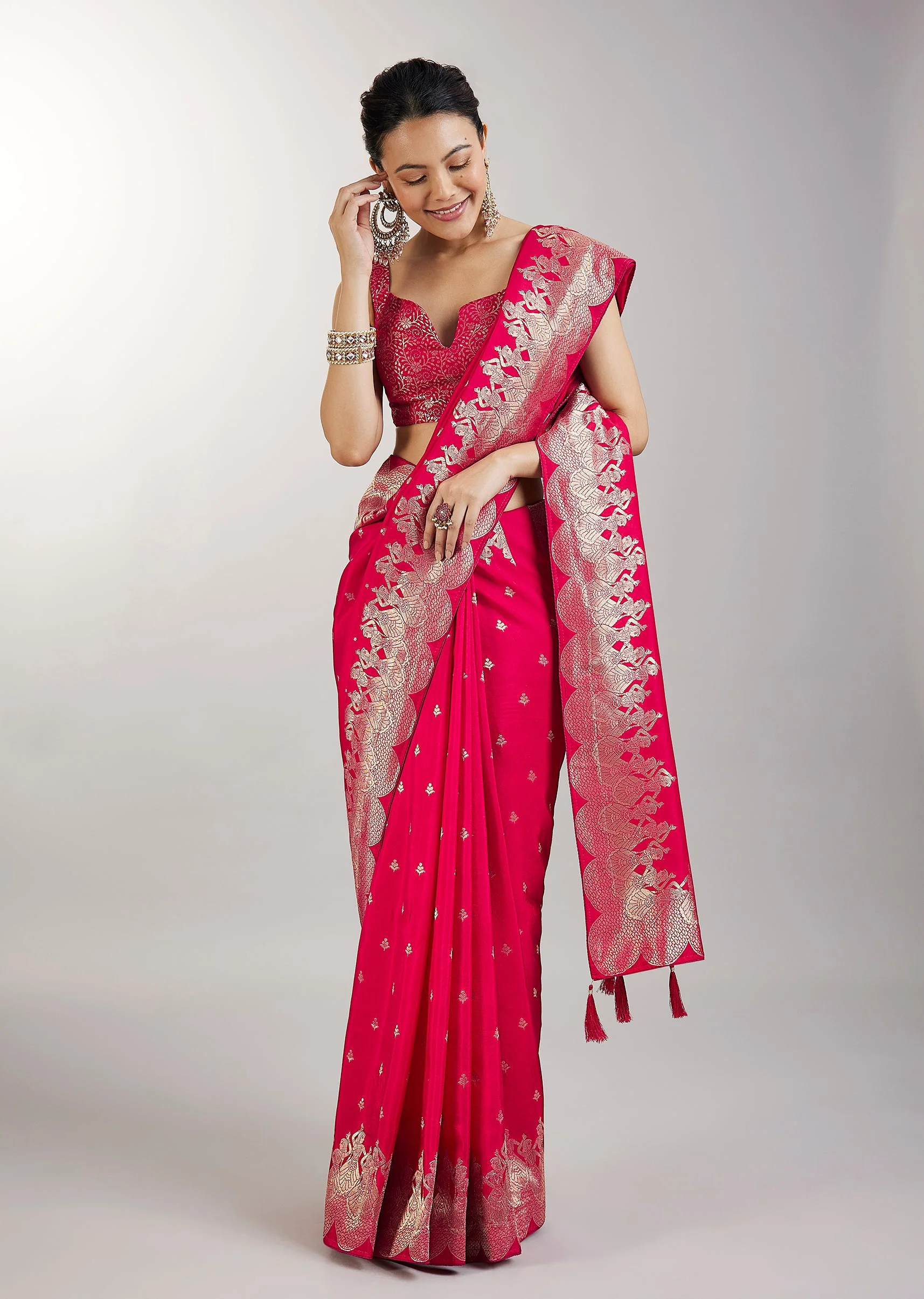 6259-rani-pink-dola-silk-saree-with-zari-woven-butti-1.webp Rani Pink Dola Silk Saree With Zari Woven Butti
