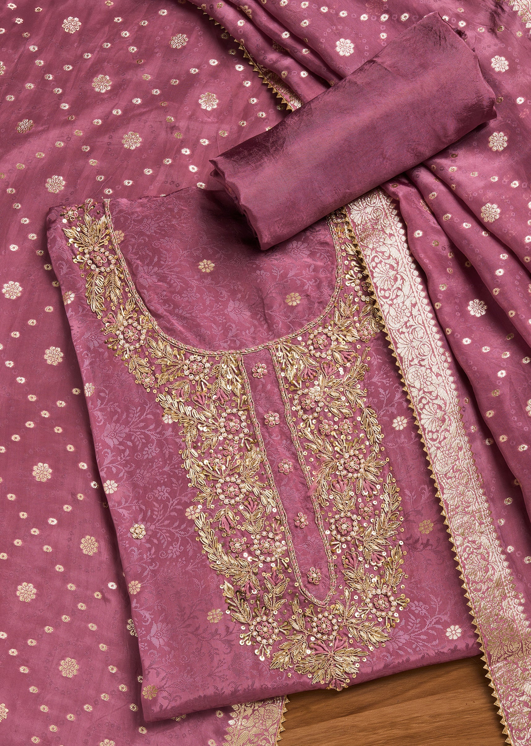 6429-purple-jacquard-unstitched-suit-with-dupatta-1.jpg Purple Jacquard Unstitched Suit With Dupatta