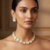 674-gold-necklace-set-with-refined-kundan-detail-1.webp Gold Necklace Set With Refined Kundan Detail
