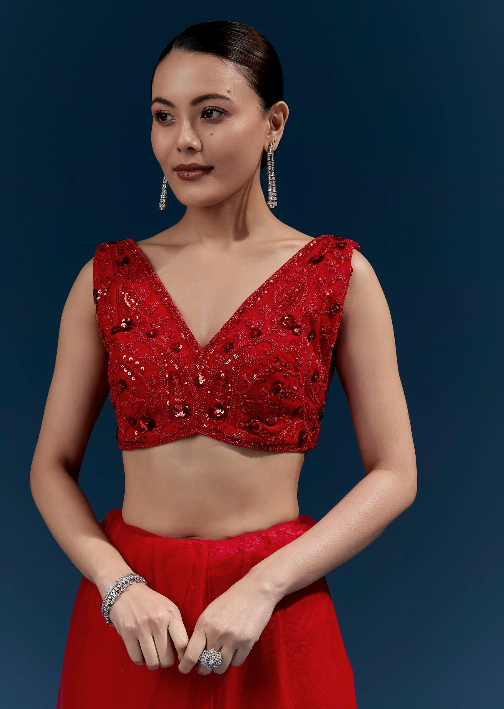 Red Heavy Embroidered Net Saree With Floral Work And Tasselled Pallu