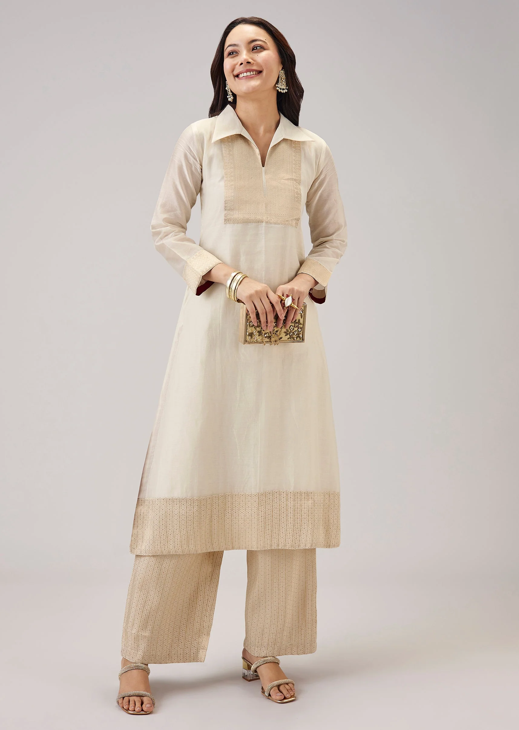 7521-off-white-weaved-chanderi-kurta-set-1.webp Off White Weaved Chanderi Kurta Set