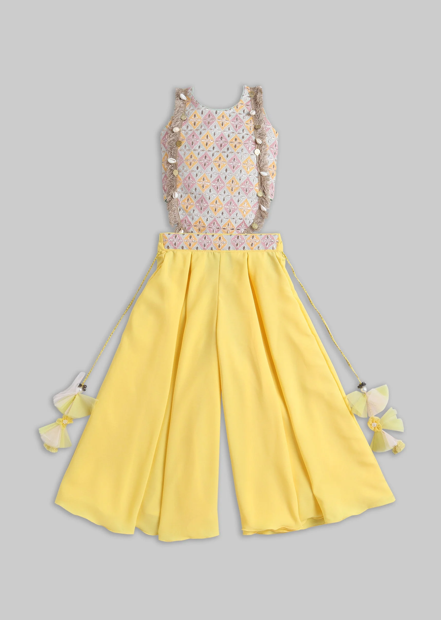 7586-yellow-and-off-white-colorblock-salwar-kameez-set-1.webp Yellow And Off White Colorblock Salwar Kameez Set