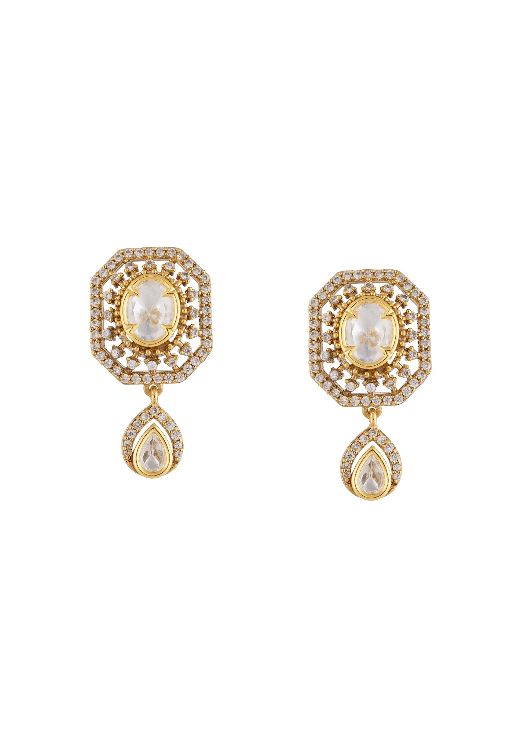 769-gold-white-polki-earrings-with-radiant-detail-2.webp Gold White Polki Earrings With Radiant Detail