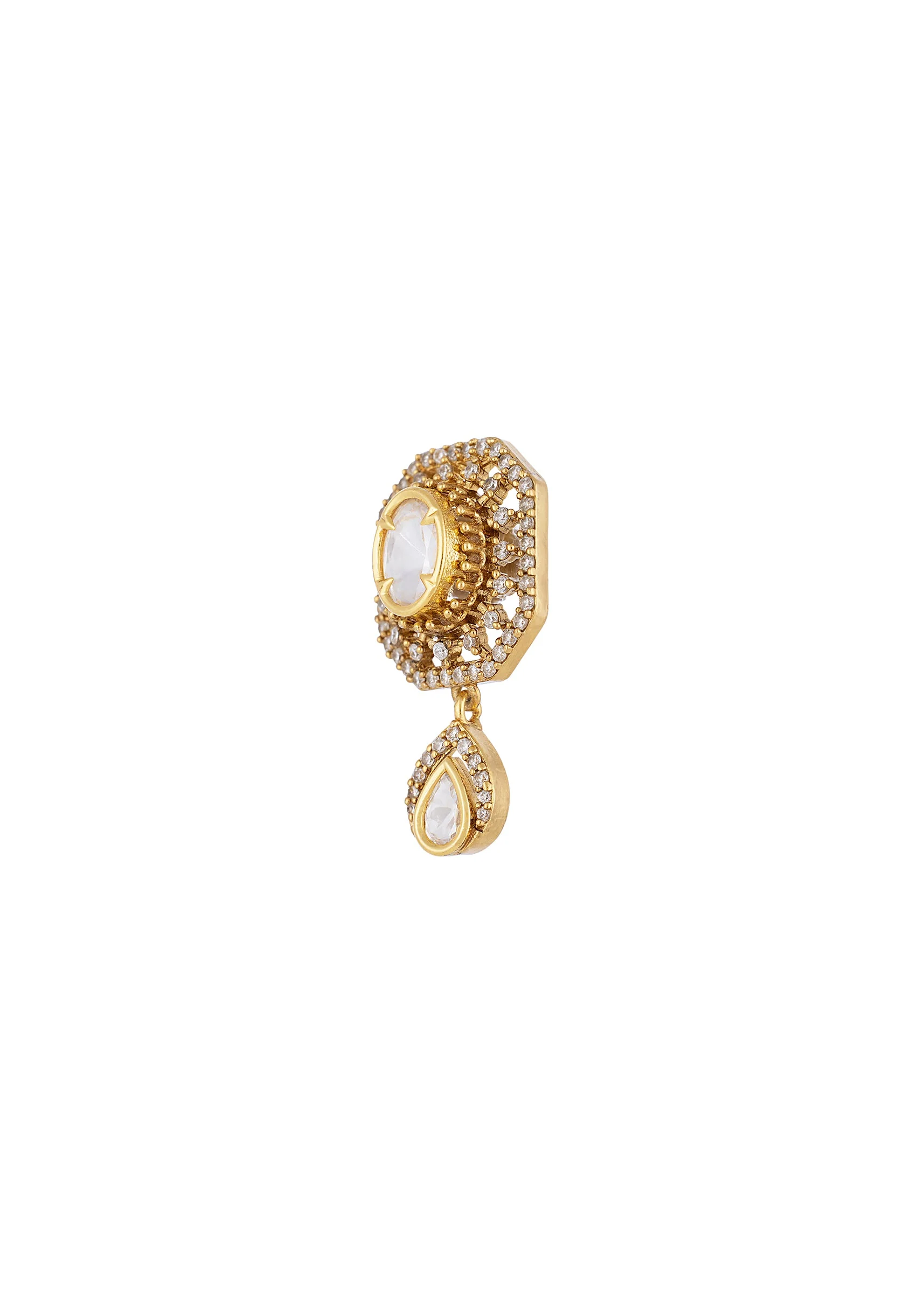 769-gold-white-polki-earrings-with-radiant-detail-4.webp Gold White Polki Earrings With Radiant Detail