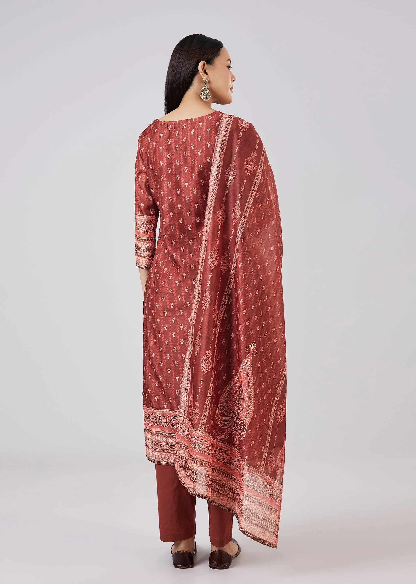 Maroon Chanderi Kurta Set With Sequins Detailing