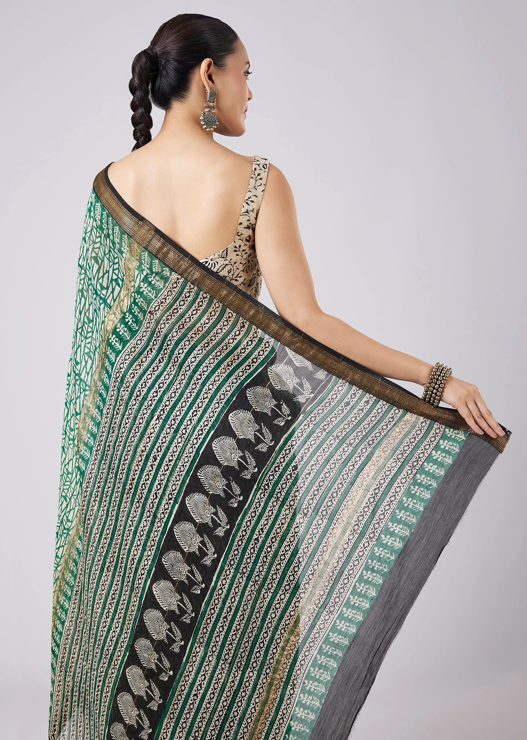 Green Motif Printed Saree with Unstitched Blouse