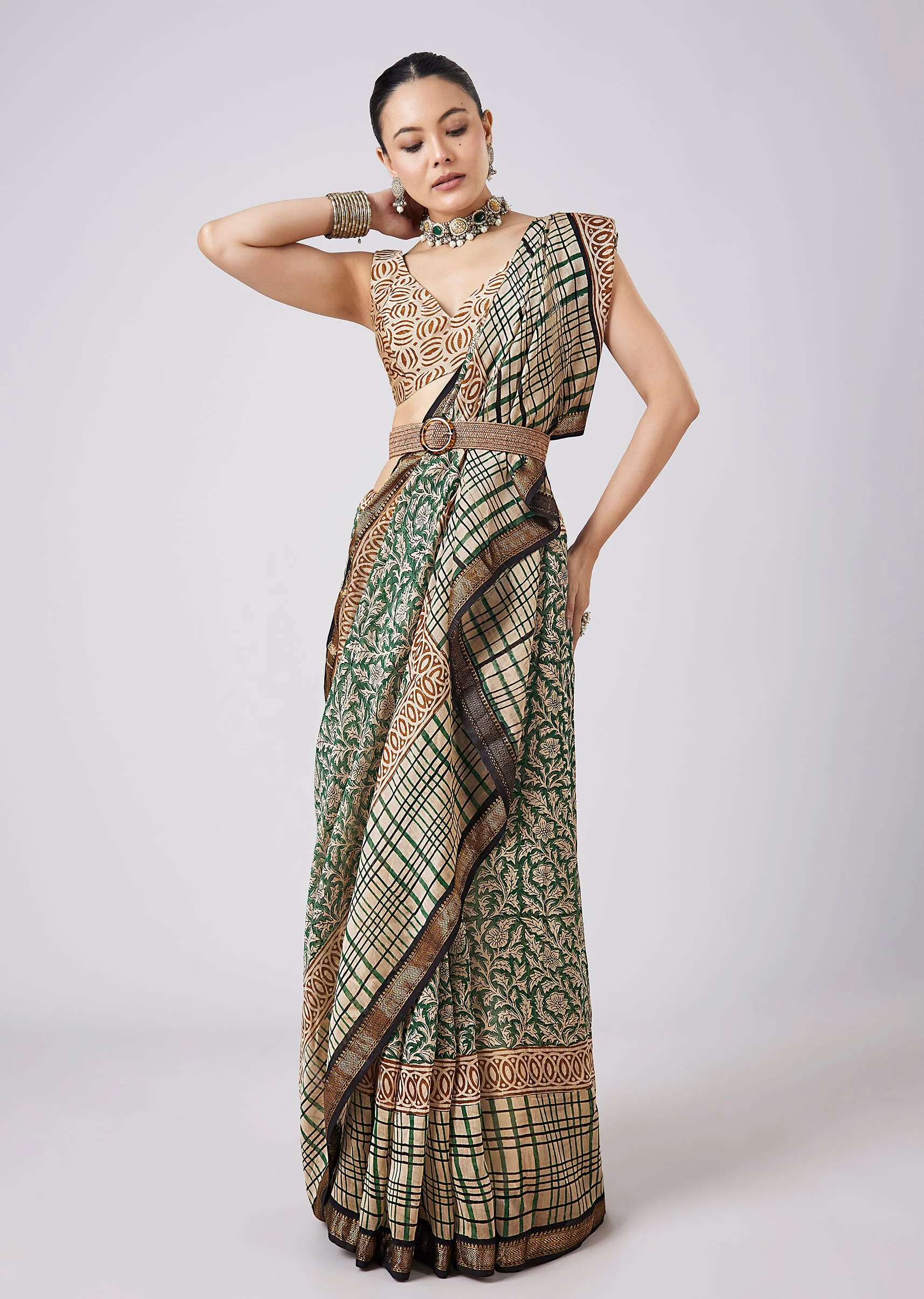 7918-blue-saree-with-block-print-motifs-and-unstitched-blouse-1.webp Blue Saree with Block Print Motifs and Unstitched Blouse