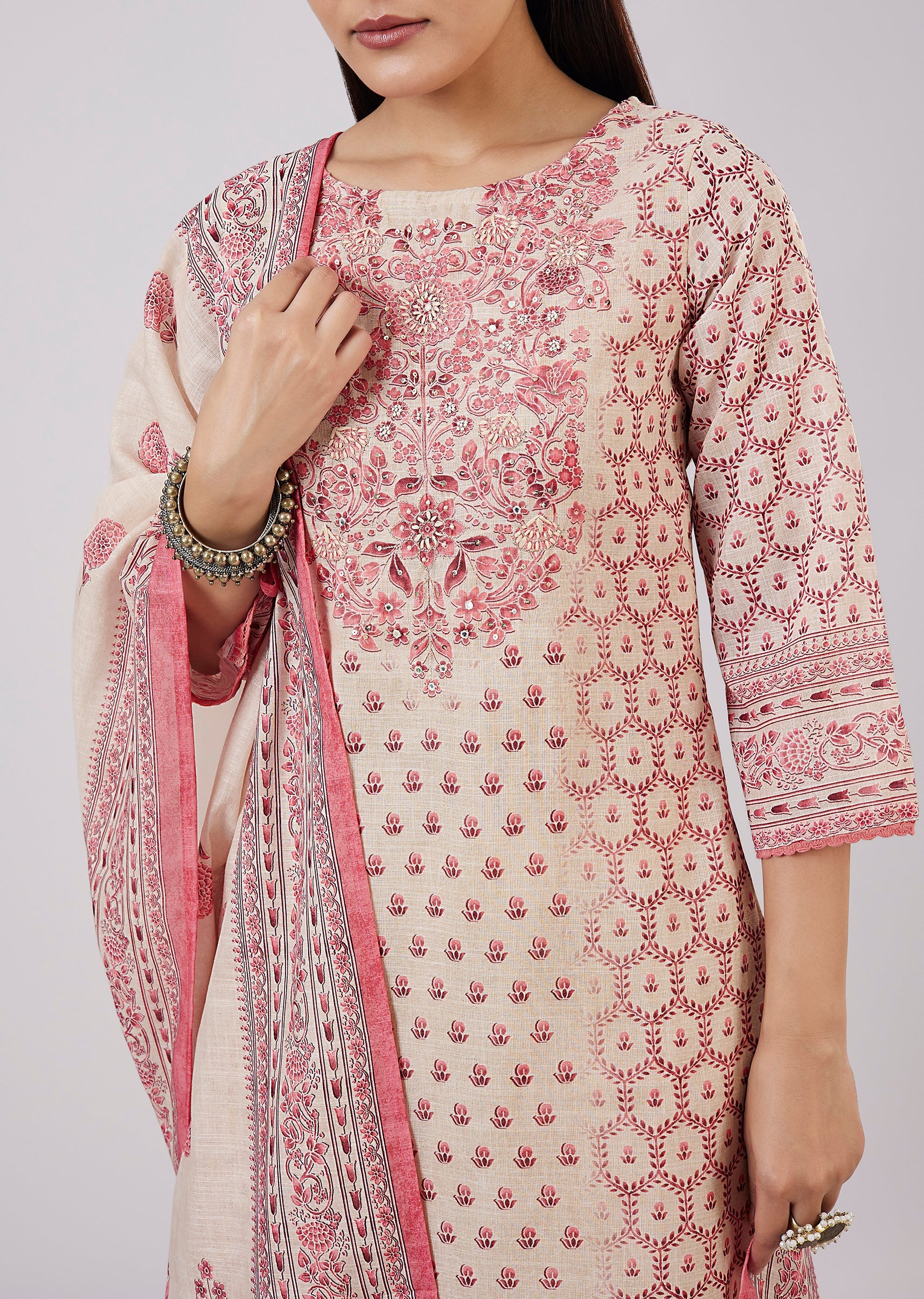 Pink Linen Kurta Set With Sequins Detailing