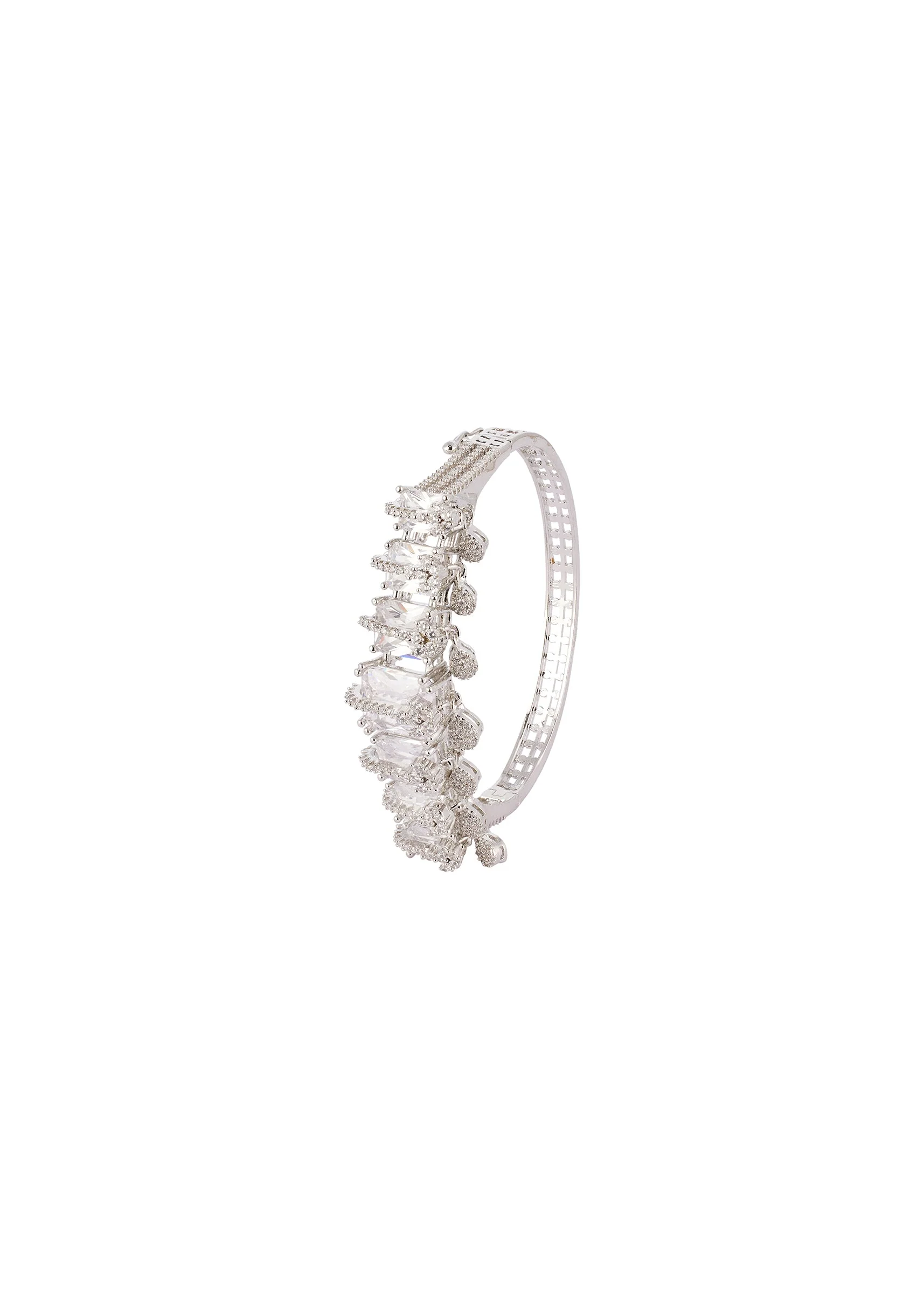 8452-silver-finish-bracelet-in-mix-metal-with-modern-statement-style-and-white-cubic-zirconia-accents-2.webp Silver Finish Bracelet In Mix Metal With Modern Statement Style And White Cubic Zirconia Accents