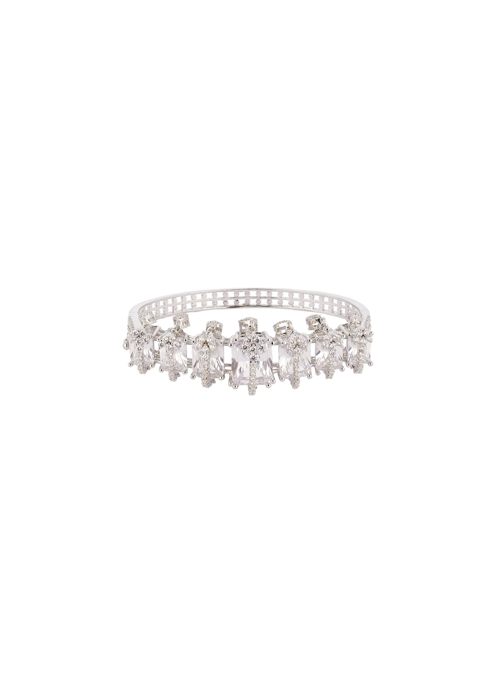 8452-silver-finish-bracelet-in-mix-metal-with-modern-statement-style-and-white-cubic-zirconia-accents-3.webp Silver Finish Bracelet In Mix Metal With Modern Statement Style And White Cubic Zirconia Accents