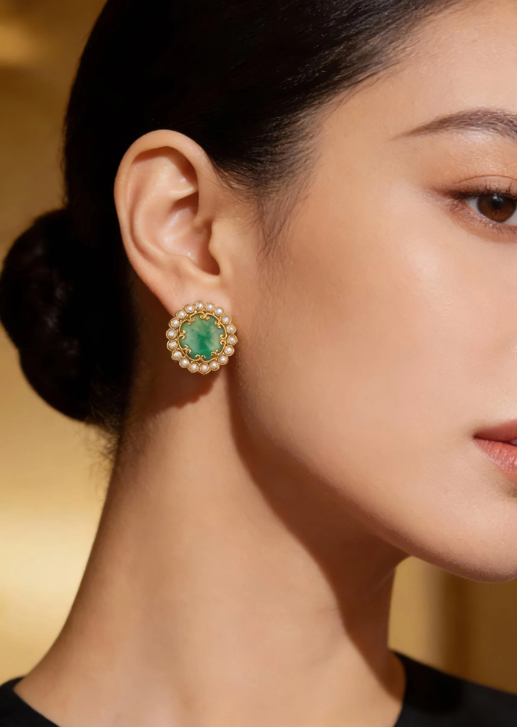 8506-gold-finish-circular-stud-earrings-with-large-green-center-stone-and-polki-style-halo-1.webp Gold Finish Circular Stud Earrings With Large Green Center Stone and Polki Style Halo
