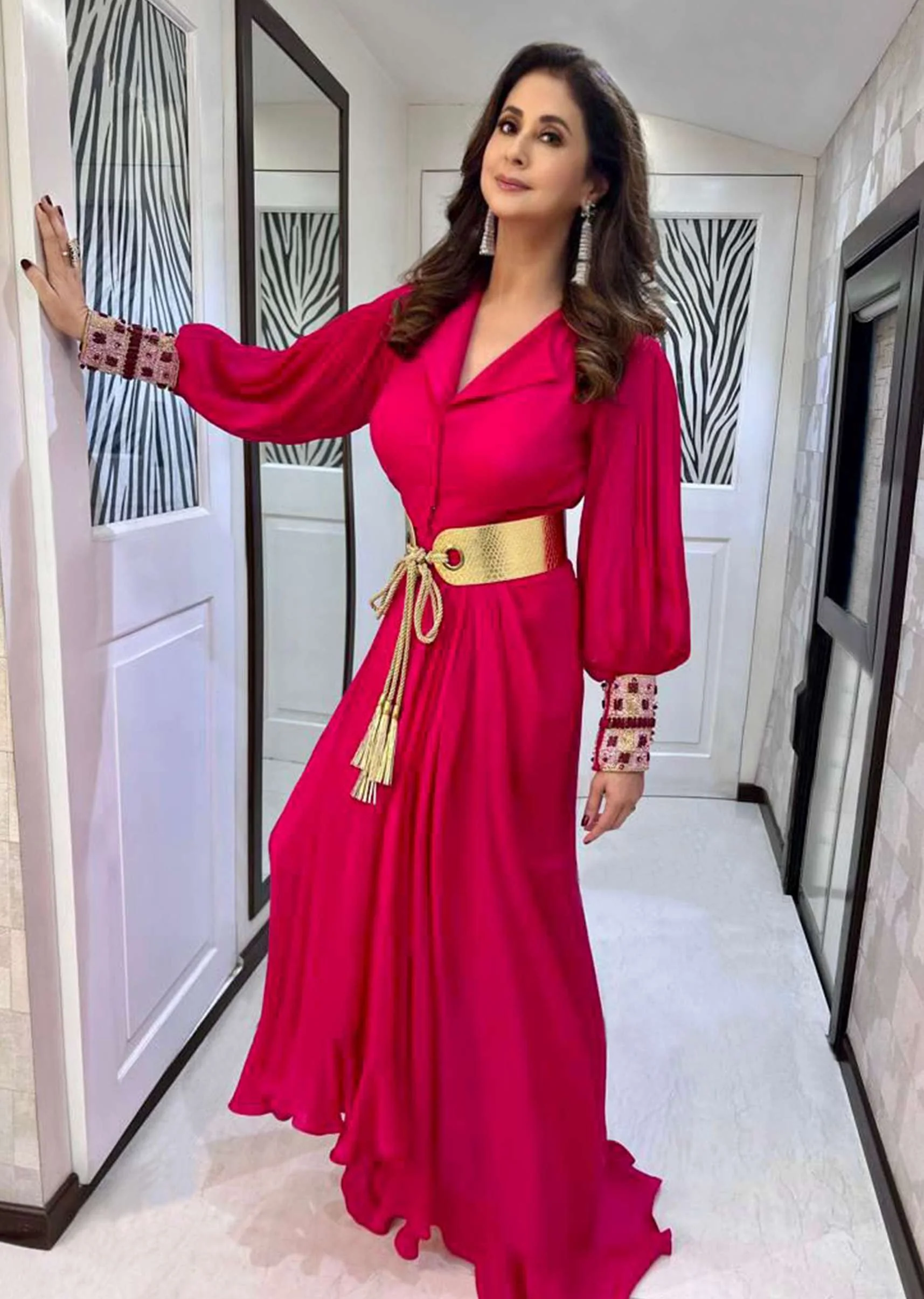 8756-hot-pink-dress-with-a-chunky-embroidered-bishop-sleeves-and-collar-neckline-9.webp Hot Pink Dress With A Chunky Embroidered Bishop Sleeves And Collar Neckline