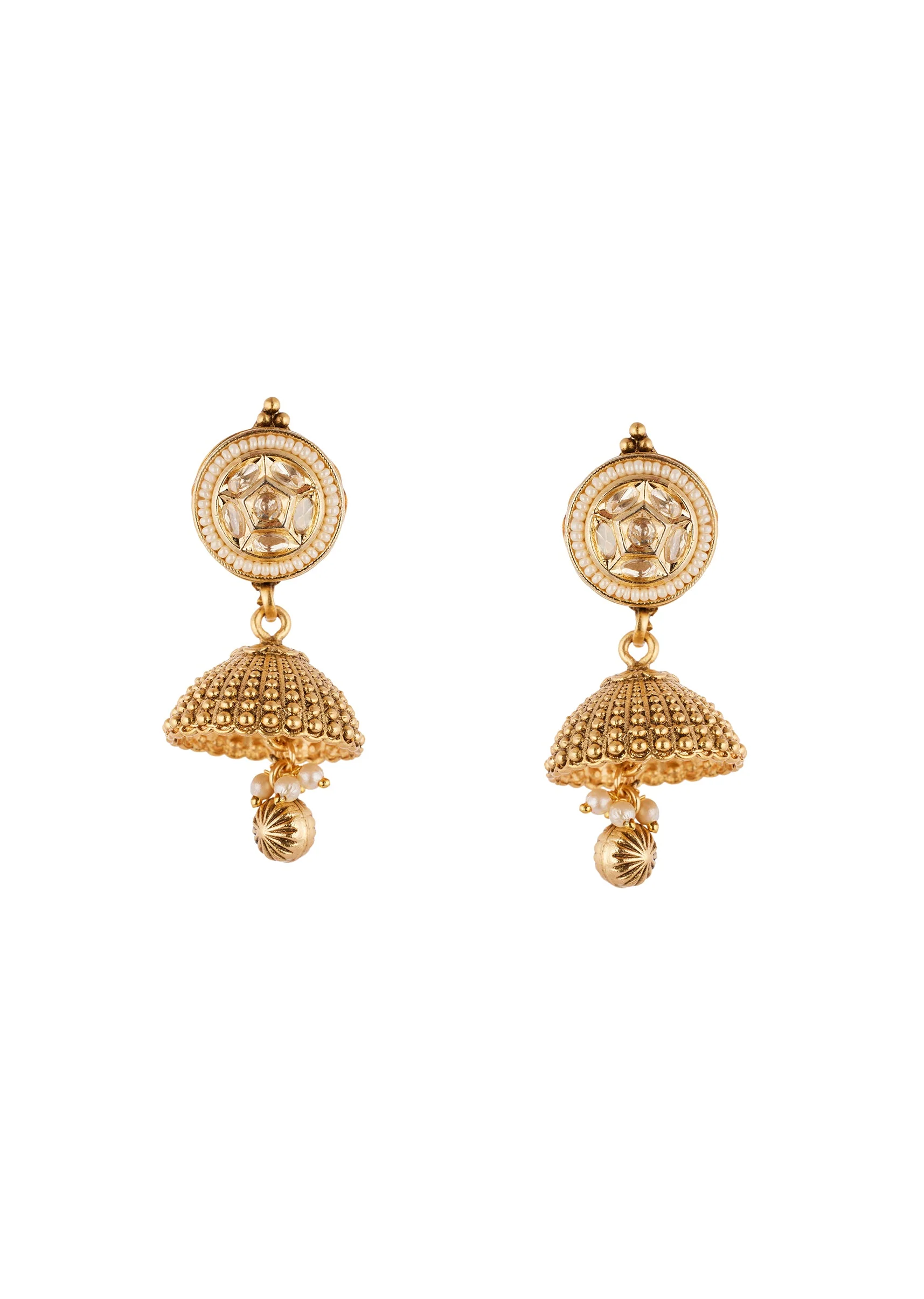 940-gold-finish-jewellery-set-with-kundan-detailing-and-drops-4.webp Gold Finish Jewellery Set With Kundan Detailing And Drops