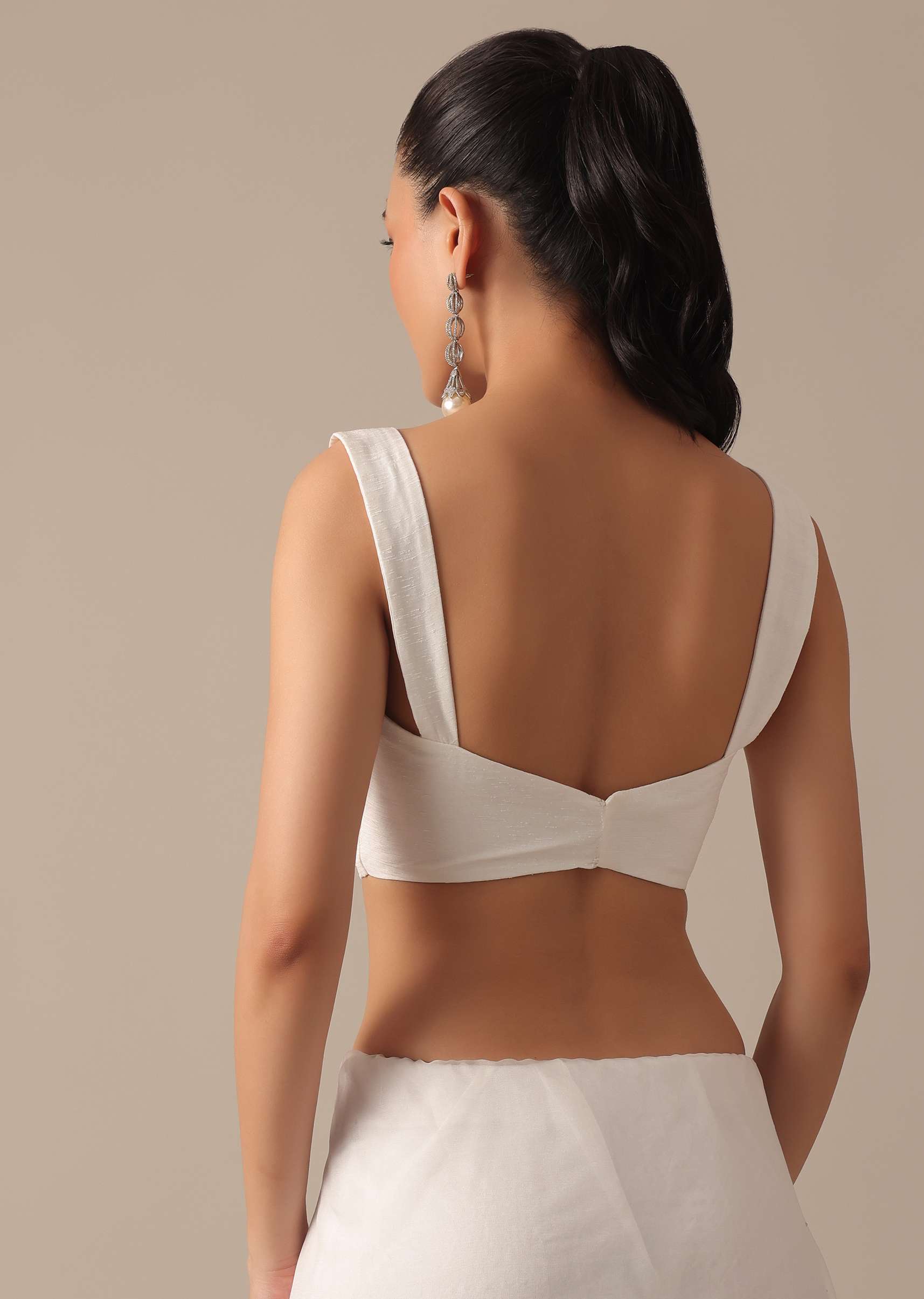 White Organza Saree With Unstitched Blouse Piece