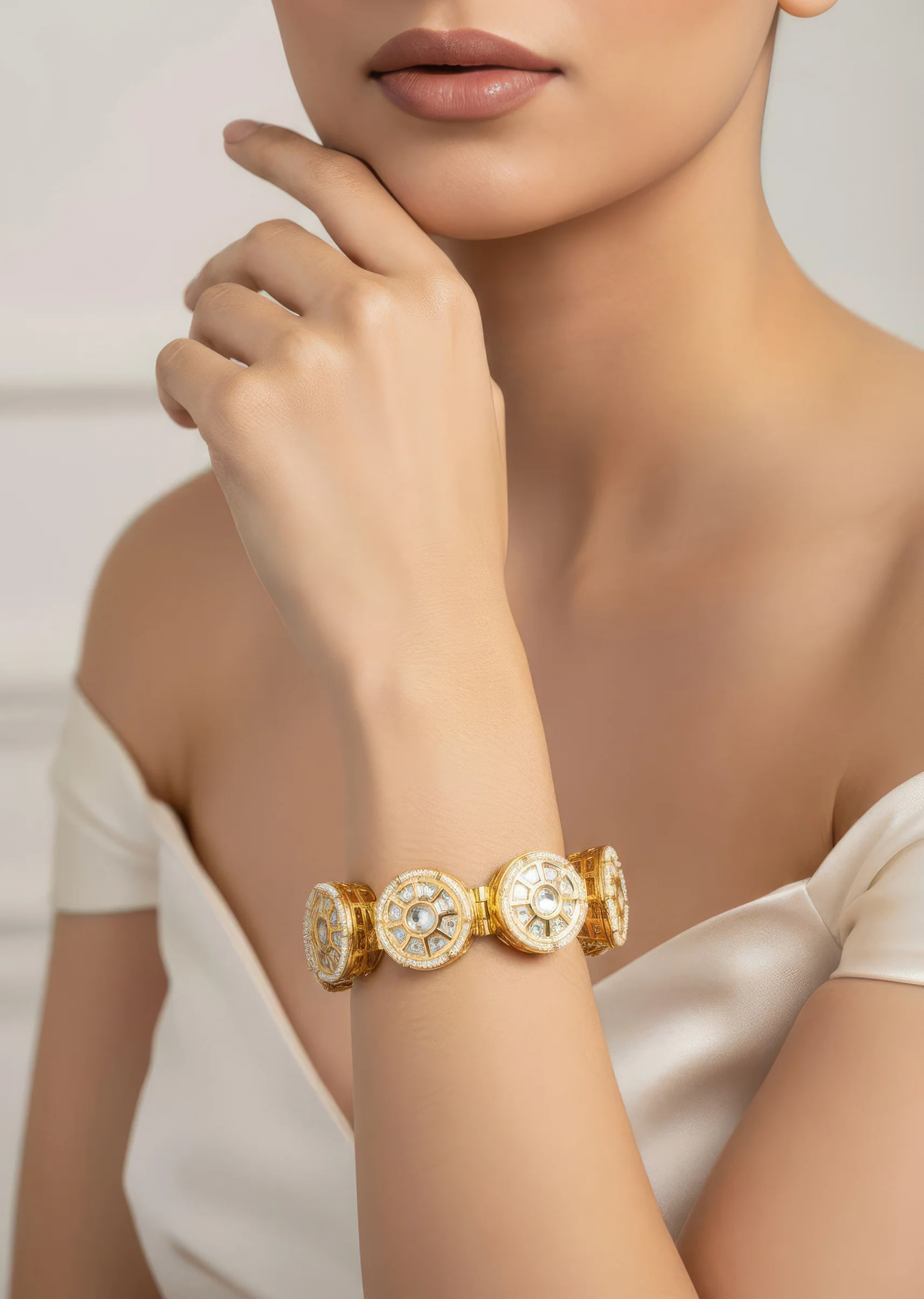 956-gold-finish-bracelet-in-kundan-polki-1.webp Gold Finish Bracelet In Kundan Polki