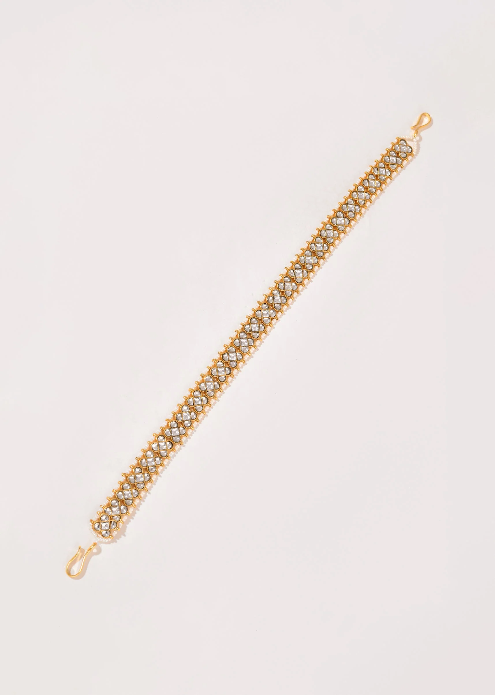 975-white-and-gold-kundan-mathapatti-2.webp White and Gold Kundan Mathapatti