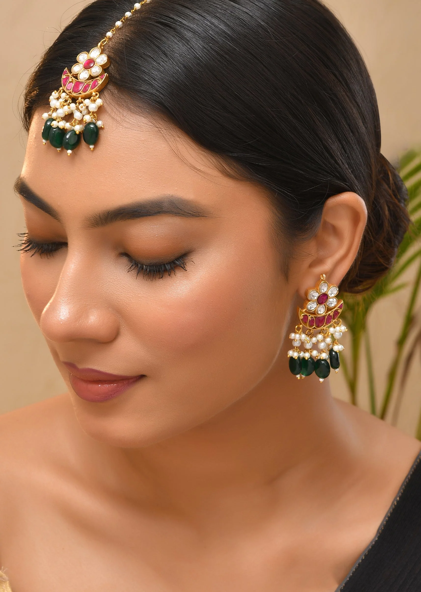 981-red-kundan-floral-danglers-with-maangtikka-1.webp Red Kundan Floral Danglers with Maangtikka