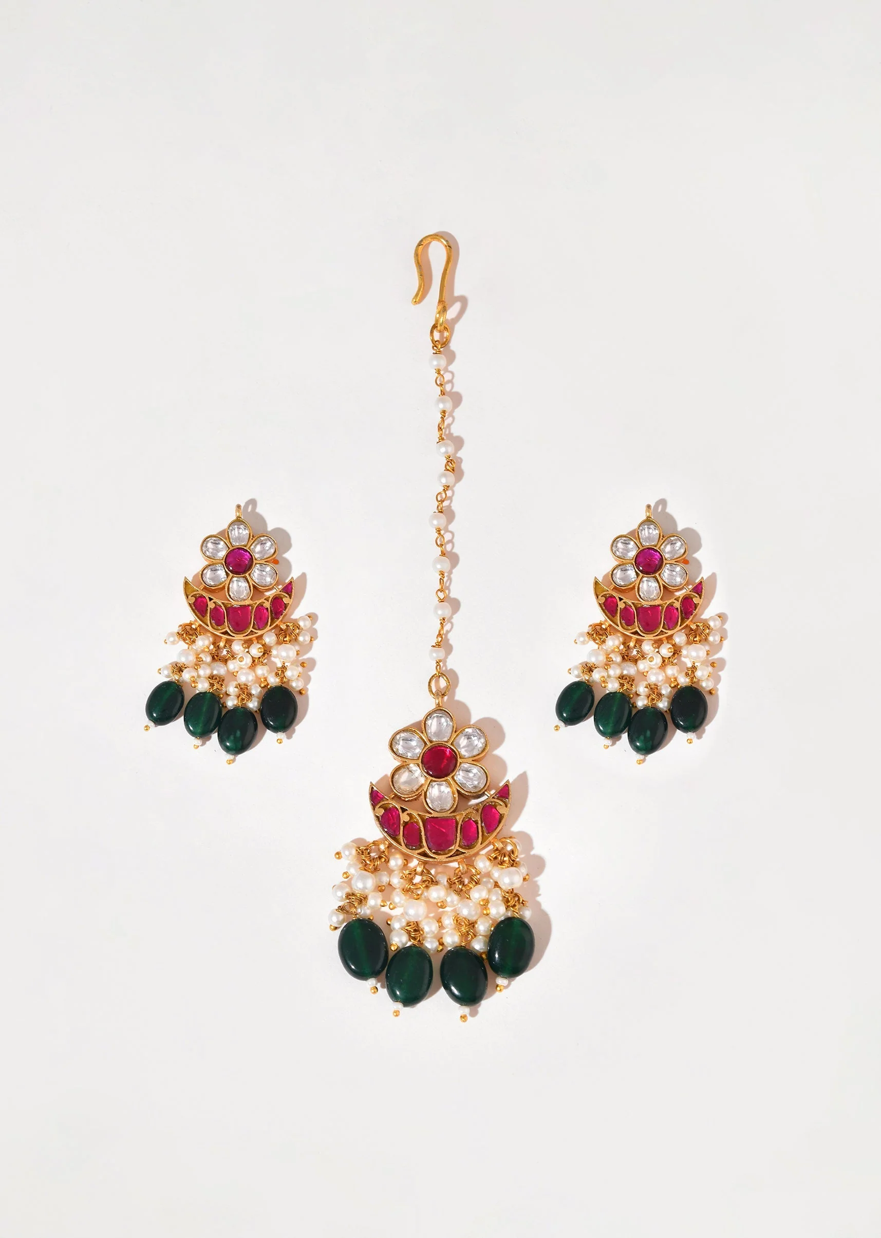 981-red-kundan-floral-danglers-with-maangtikka-2.webp Red Kundan Floral Danglers with Maangtikka
