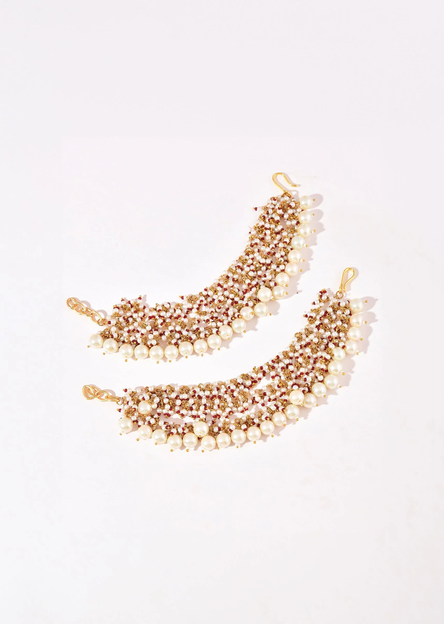 982-white-kundan-cluster-bead-drop-earchain-set-2.webp White Kundan Cluster Bead Drop Earchain Set