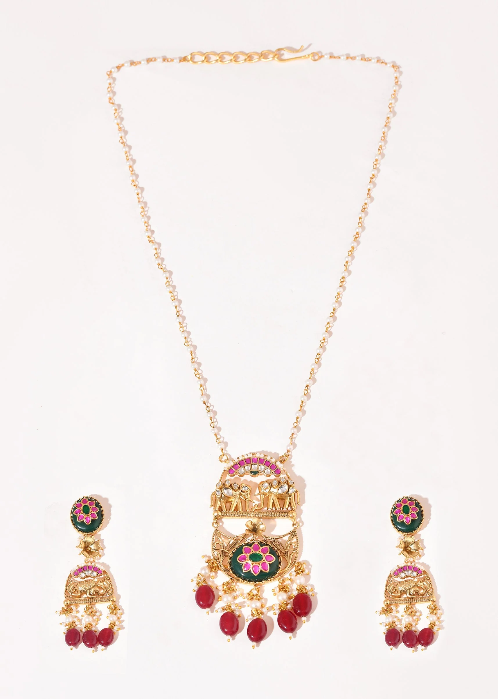 986-multi-floral-motif-enamelled-pendant-necklace-and-earrings-set-2.webp Multi Floral Motif Enamelled Pendant Necklace and Earrings Set