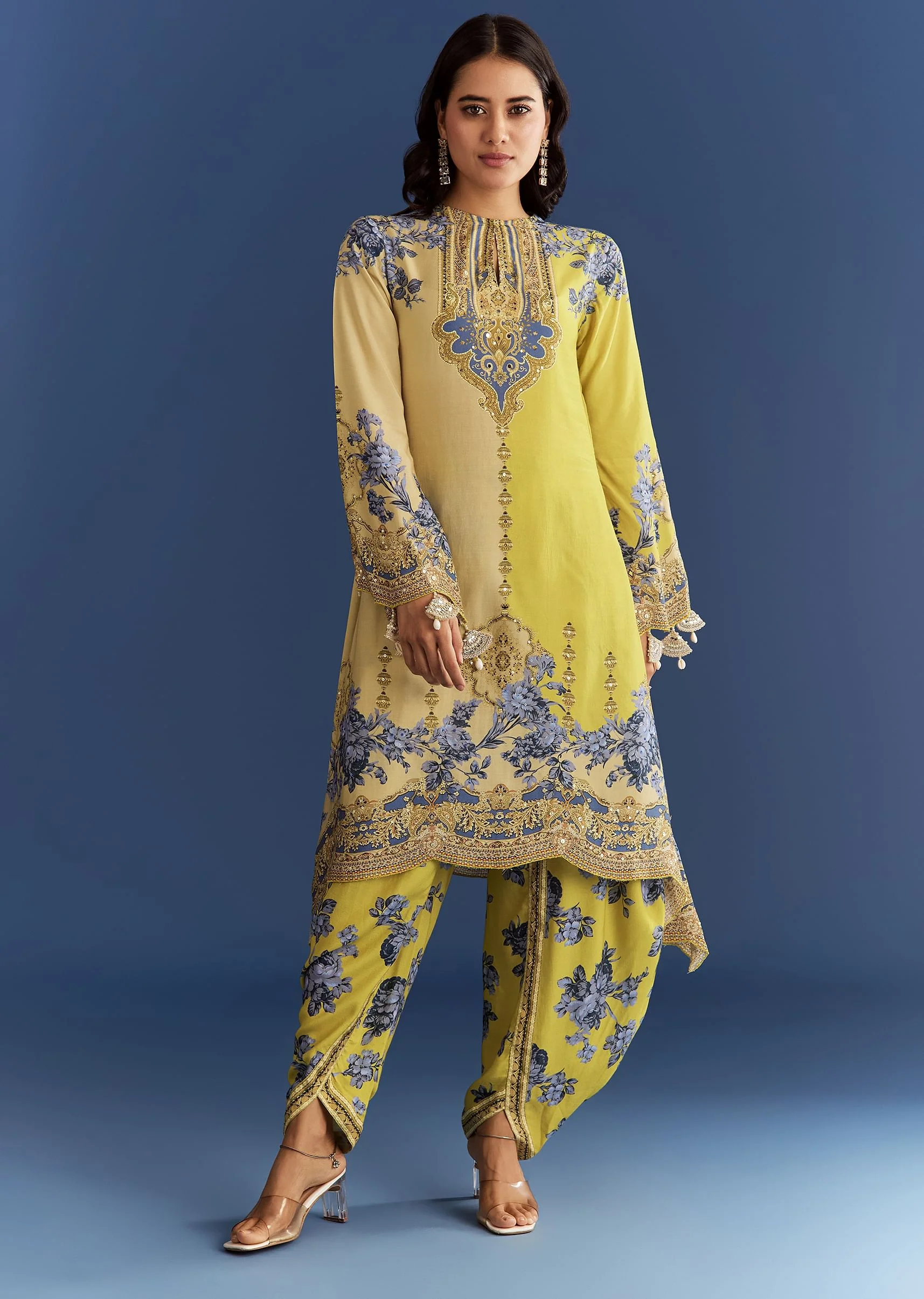 9876-light-lime-green-cotton-muslin-kurta-with-floral-print-dhoti-1.webp Light Lime Green Cotton Muslin Kurta With Floral Print Dhoti