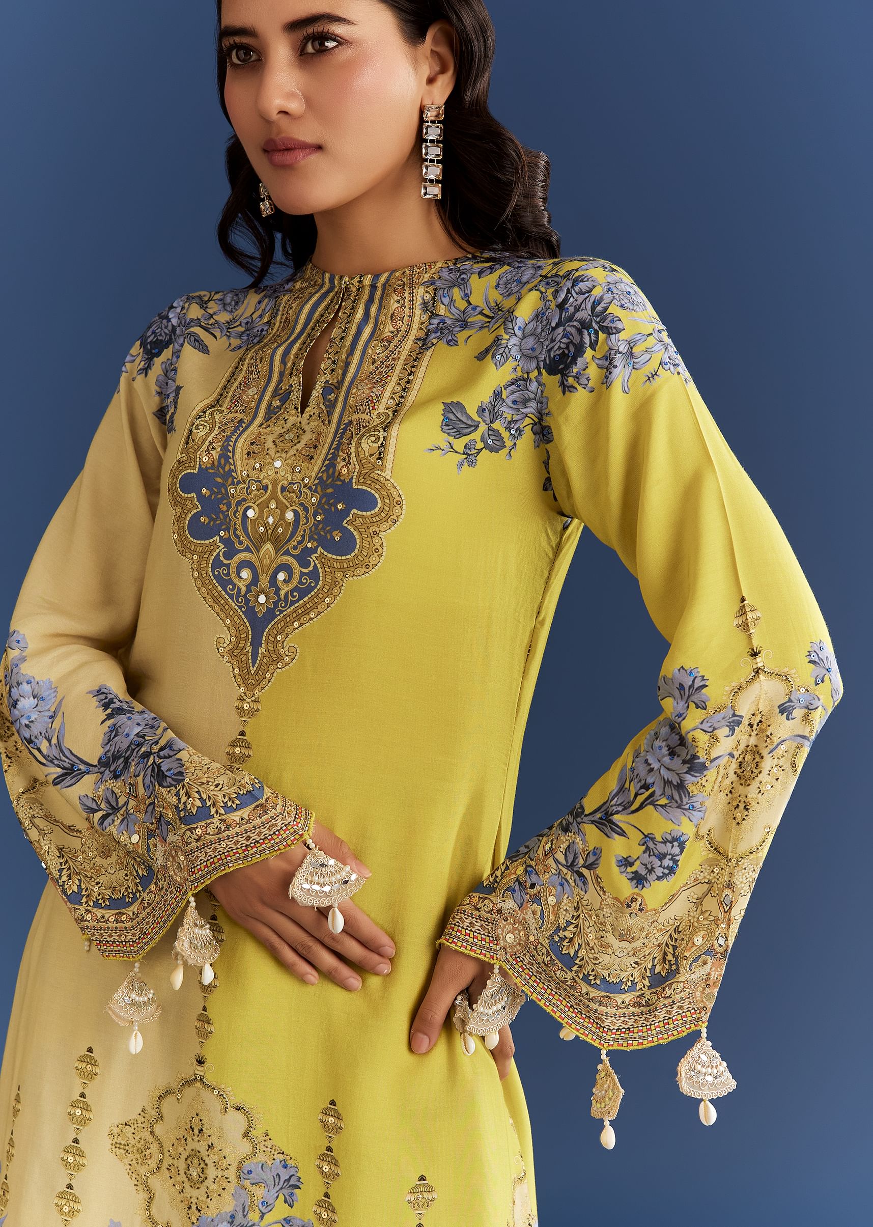 9876-light-lime-green-cotton-muslin-kurta-with-floral-print-dhoti-2.jpg Light Lime Green Cotton Muslin Kurta With Floral Print Dhoti