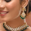990-emerald-green-white-necklace-set-with-pachi-kundan-1.webp Emerald Green White Necklace Set With Pachi Kundan