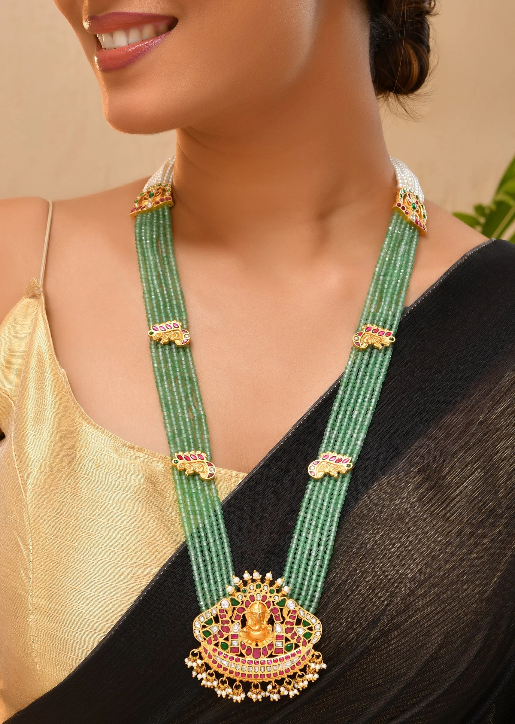 991-multi-kundan-pendant-necklace-1.webp Multi Kundan Pendant Necklace