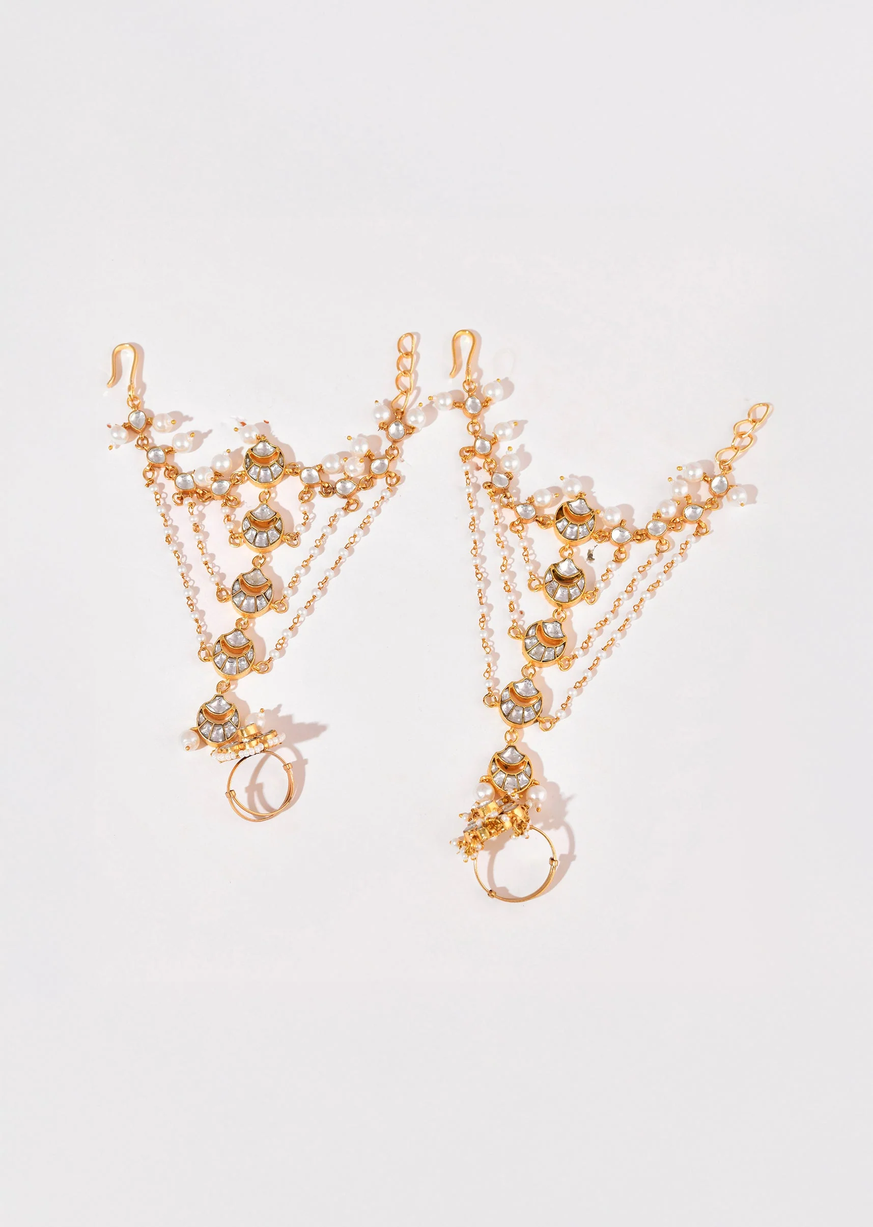 999-white-kundan-pendant-hathphool-set-2.webp White Kundan Pendant Hathphool Set